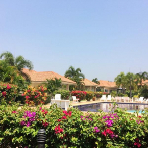  Pineapple Village Hua Hin  Хуа Хин